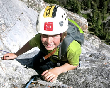 youth climbing